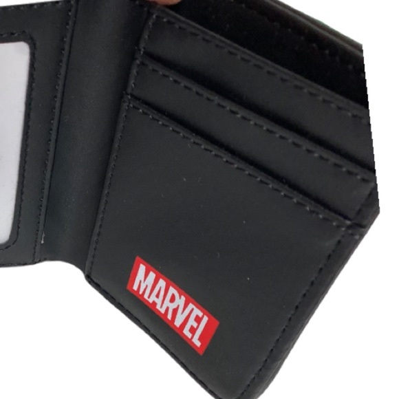 NIB Men’s Marvel Black & White Trifold Wallet - Picture 6 of 10